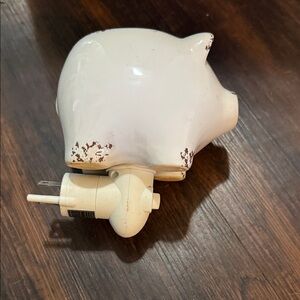 White Pig Shaped wax warmer